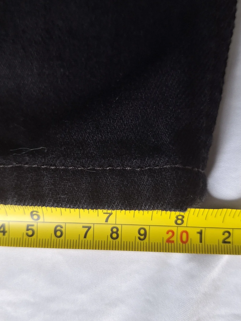 NEW Levi's 550 Relaxed Fit Men's Black Jeans Size 34X30 Denim NWT